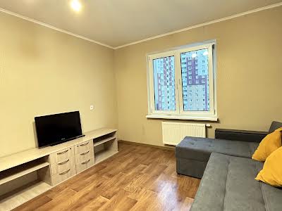 квартира за адресою Сергія Данченка вул., 5