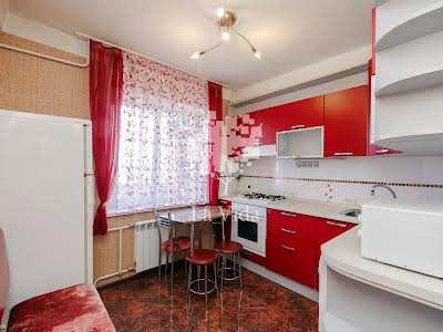 квартира за адресою Празька вул., 25/2