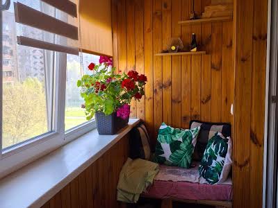 квартира за адресою Київ, Симиренка вул., 20-А