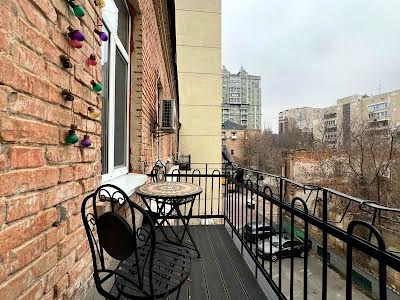 квартира за адресою Олеся Гончара вул., 43