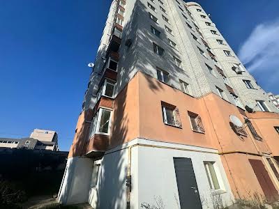 комерційна за адресою Наукова вул., 114