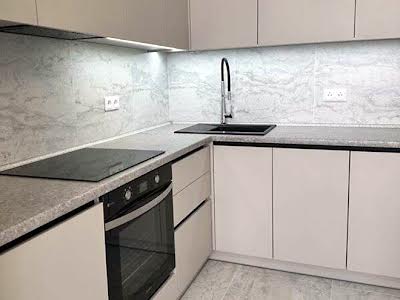 квартира за адресою Набережно-Рибальська вул., 27