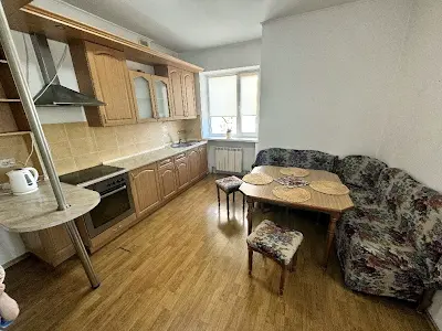 квартира за адресою Верховної Ради бульв., 14-Б