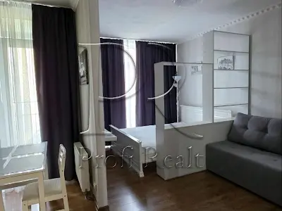 квартира за адресою Регенераторна вул., 4 к3
