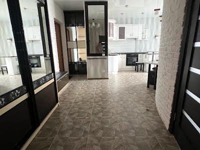 квартира за адресою Київ, Богатирська вул., 6