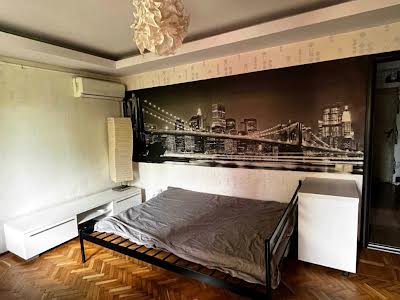 квартира за адресою Солом'янська вул., 21