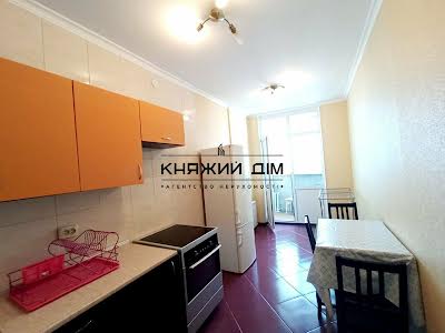 квартира за адресою Світла вул., 3д