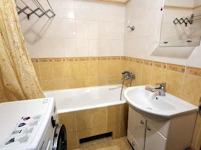 квартира за адресою Леоніда Бикова бульв., 8