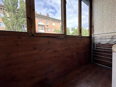 квартира по адресу Кирилло-Мефодиевская ул., 15