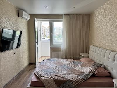 квартира по адресу Ревуцкого ул., 40-Г