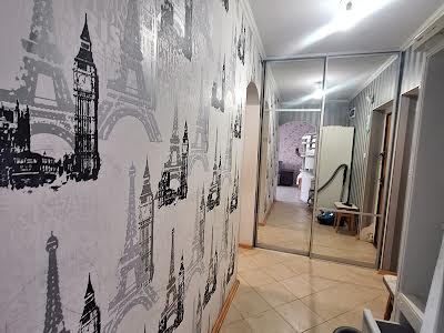 квартира за адресою Ревуцького вул., 44