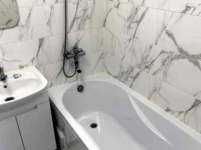 квартира за адресою Ревуцького вул., 42-Б