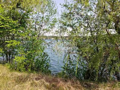 дом по адресу пгт. Безлюдовка, Клубничная ул.
