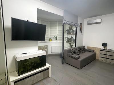 квартира за адресою Щаслива вул., 50