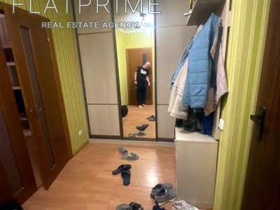 квартира за адресою Київ, Дмитра Чижевського вул. (Петра Чаадаєва), 2-В