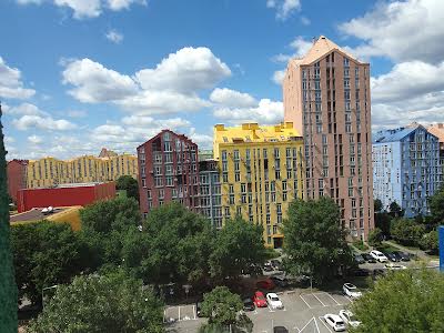 квартира за адресою Регенераторна вул., 4 к17
