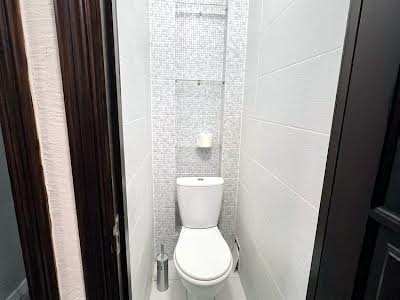 квартира за адресою Дніпровська набережна вул., 7-А