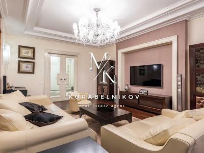 квартира за адресою Михайла Грушевського вул., 9-А