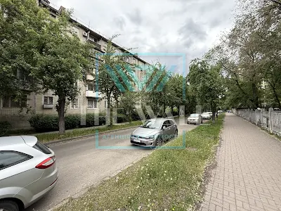 квартира за адресою Сергія Берегового вул. (Мартиросяна), 26