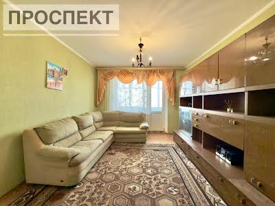 квартира за адресою Михайла Лушпи просп., 23