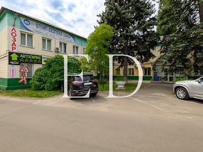 комерційна за адресою Павла Скоропадського вул., 63