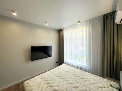 квартира за адресою Салютна вул., 2к20