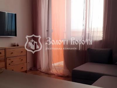 квартира за адресою Польова вул., 73