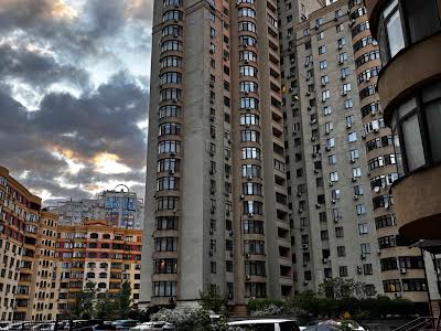 квартира за адресою Дмитрівська вул., 69