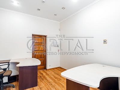 коммерческая по адресу Оболонская ул., 21