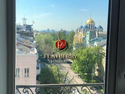 квартира за адресою Богдана Хмельницького вул., 32