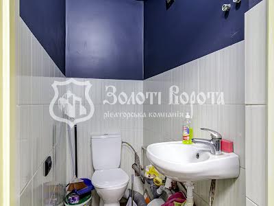 коммерческая по адресу с. Святопетровское, Богдана Хмельницкого ул., 5-В