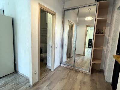 квартира за адресою Регенераторна вул., 4