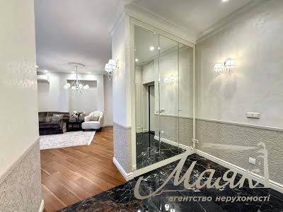 квартира по адресу Бусловская ул., 12