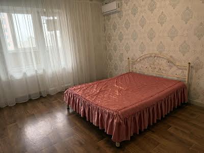 квартира за адресою Здолбунівська вул., 13