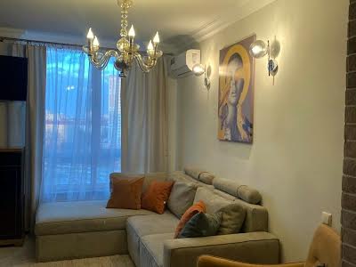 квартира за адресою Федора Ернста вул., 6