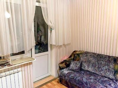 квартира за адресою Ризька вул., 18