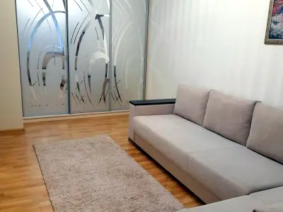 квартира по адресу Киев, Дмитра Яворницького ул. (Коллонтай), 24
