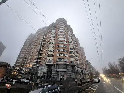 комерційна за адресою Лесі Українки бульв., 7-Б