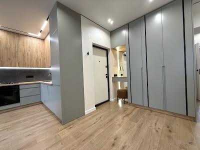 квартира за адресою Молодіжна, 8