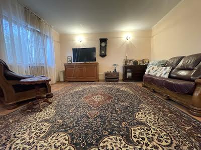 будинок за адресою Святищенська вул.