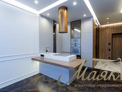 квартира по адресу Джона Маккейна ул. (Кудри Ивана), 1