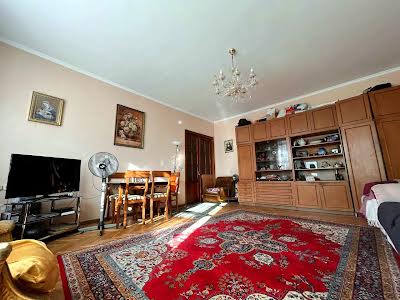 квартира за адресою Метрологічна вул., 14Б