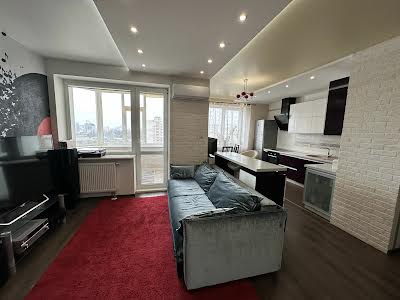квартира по адресу Ревуцкого ул., 9
