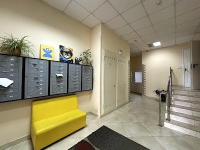 квартира по адресу Ревуцкого ул., 9