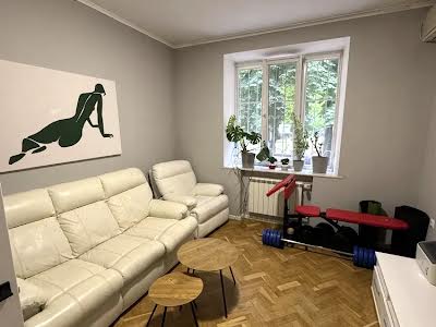 квартира за адресою Миколи Міхновського бульв. (Дружби Народів), 20