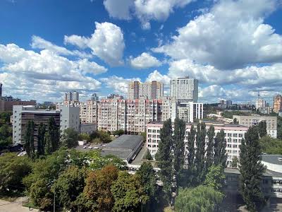 квартира за адресою Київ, В'ячеслава Чорновола вул., 27