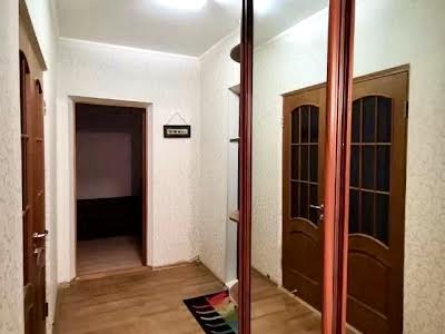 квартира за адресою Автозаводська вул., 61