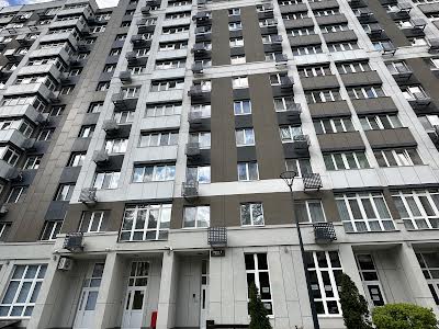 коммерческая по адресу Львівська, 15