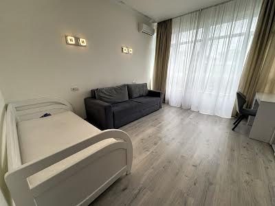 квартира по адресу Кловский спуск, 7