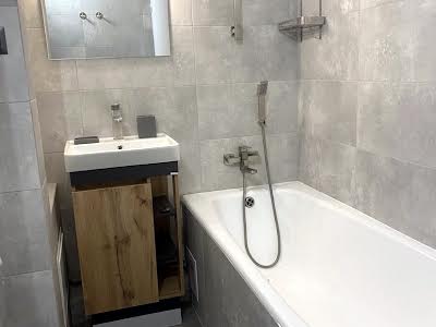 квартира за адресою Петра Радченка вул., 12